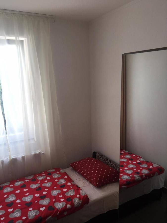 Tocc Apartman Gyal ภายนอก รูปภาพ